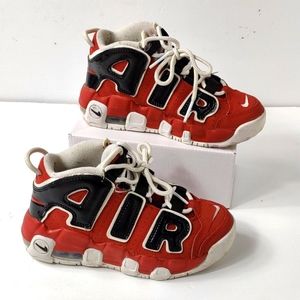 Boys Nike Air size 1Y Red & Black high tops